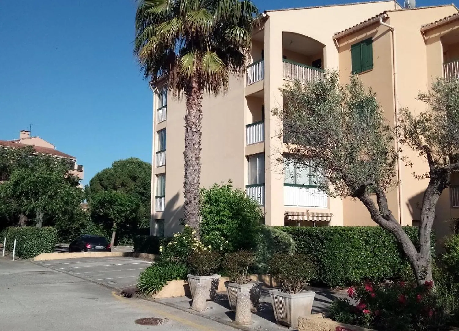 T2 Piscine, Parking Et Clim A Sanary Apartment France